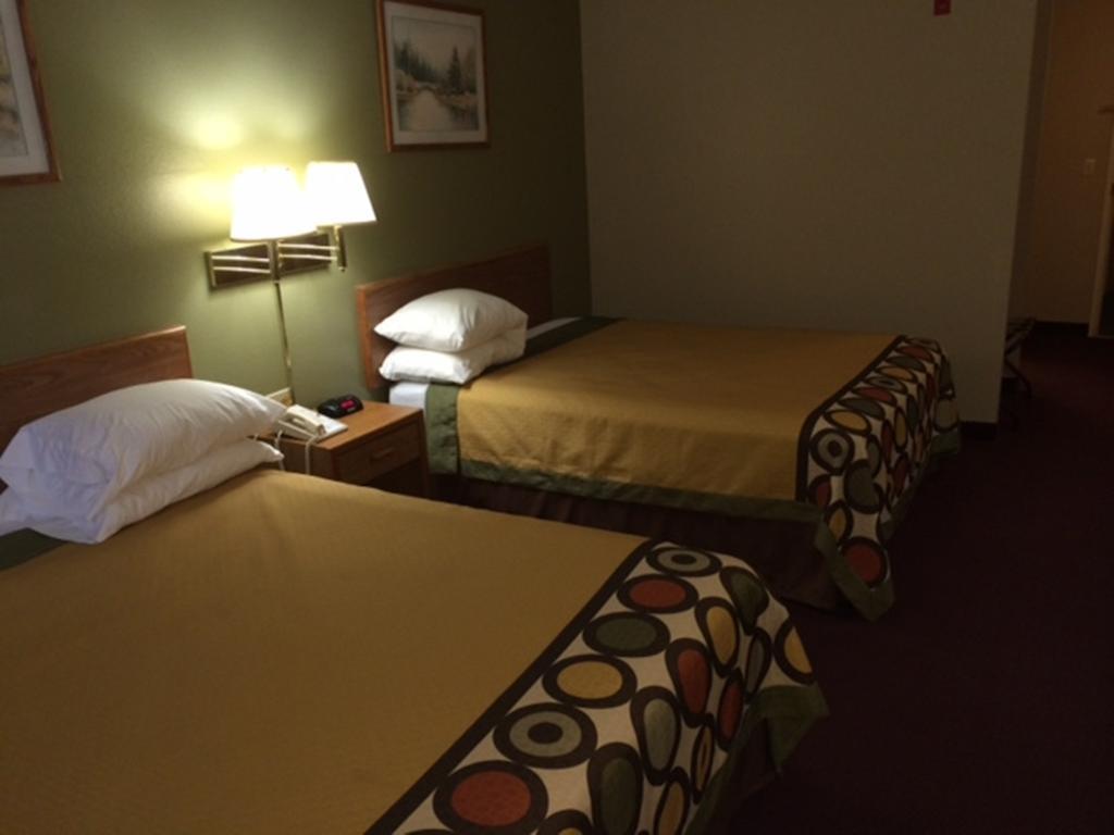 Hotel Super 8 By Wyndham Beresford Habitación foto