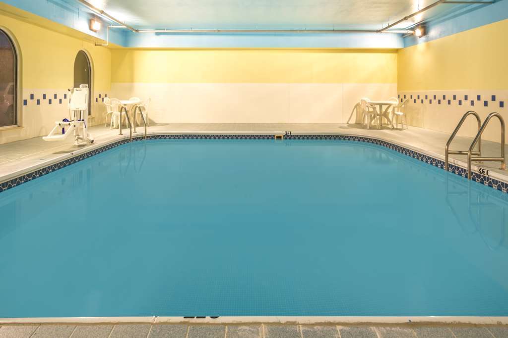Hotel Super 8 By Wyndham Beresford Facilidades foto